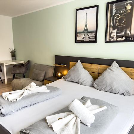 Apartment Fuer 3 Gaeste Mit Kostenlosen Parkplaetzen Und Lift Hanôver Exterior foto
